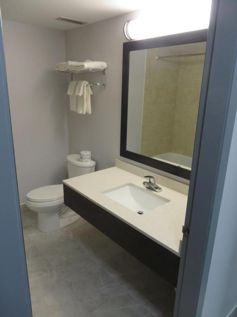 Travelodge By Wyndham Rosetown Esterno foto
